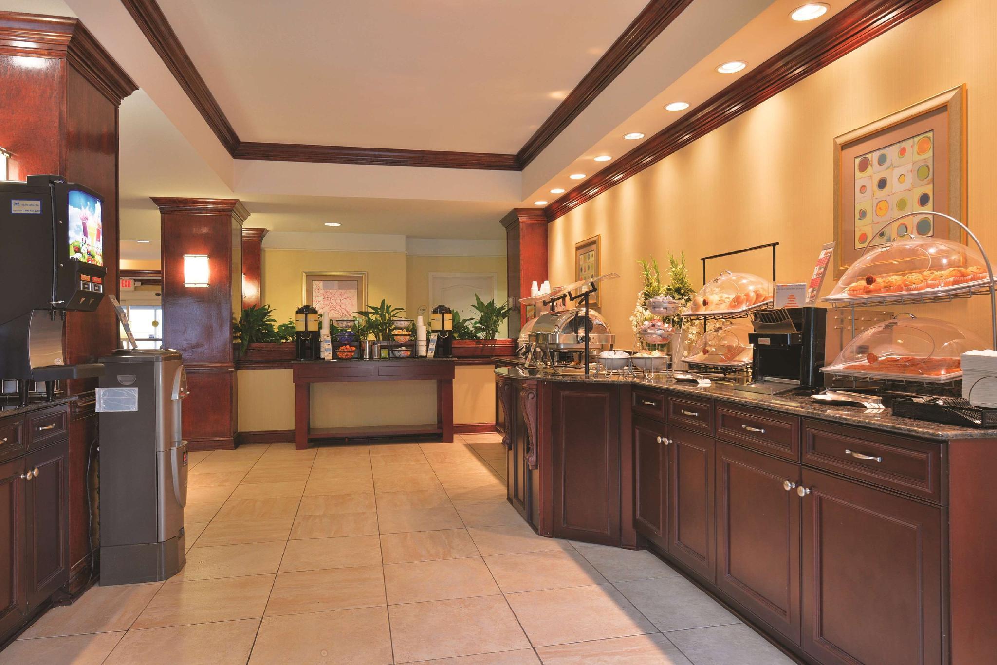 La Quinta By Wyndham Savannah Airport - Pooler Exterior foto